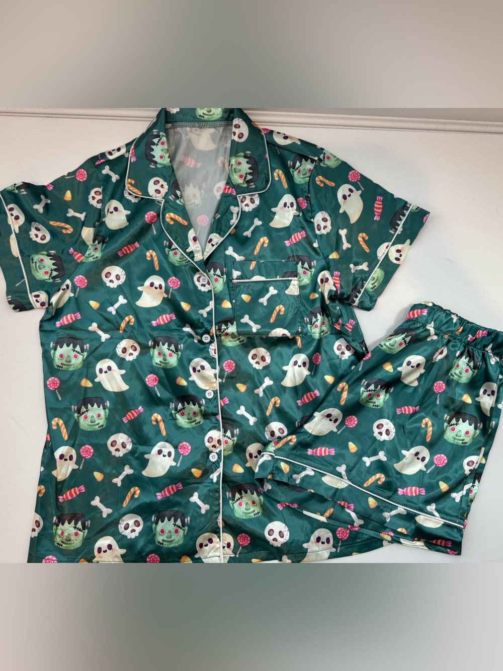 Women’s Halloween Spooky Satin Pajama Set Size Small Ghost Frankenstein